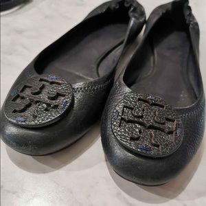 Tory Burch leather ballet flats in deep navy, size 9